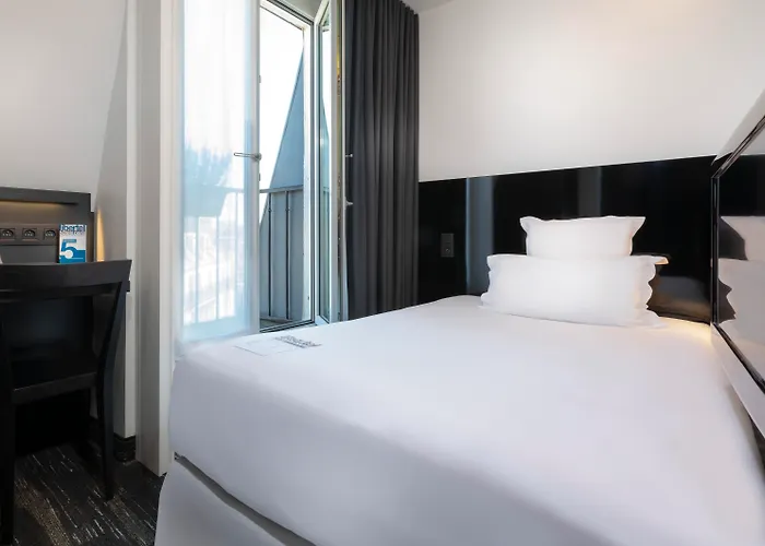 Hotel Libertel Gare de L'Est Francais à Paris